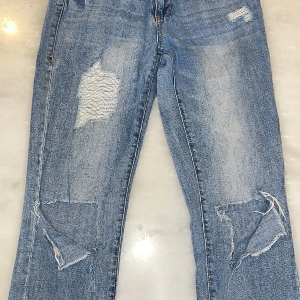 Avenue Rag Jeans Soft Blue Denim Straight Leg Loose Fit Destructed Jeans